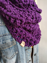 Load image into Gallery viewer, Purple Infinity Scarf