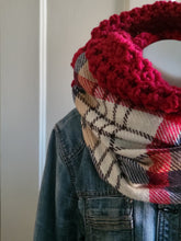 Load image into Gallery viewer, Burgundy Bliss Artisan Scarf
